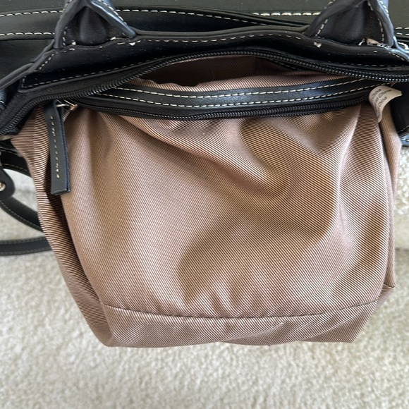 London Fog Satchel / Crossbody - Picture 15 of 17